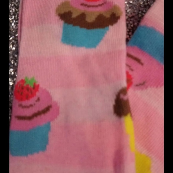 🎁 Free With Purchase - Picture 2 of 2